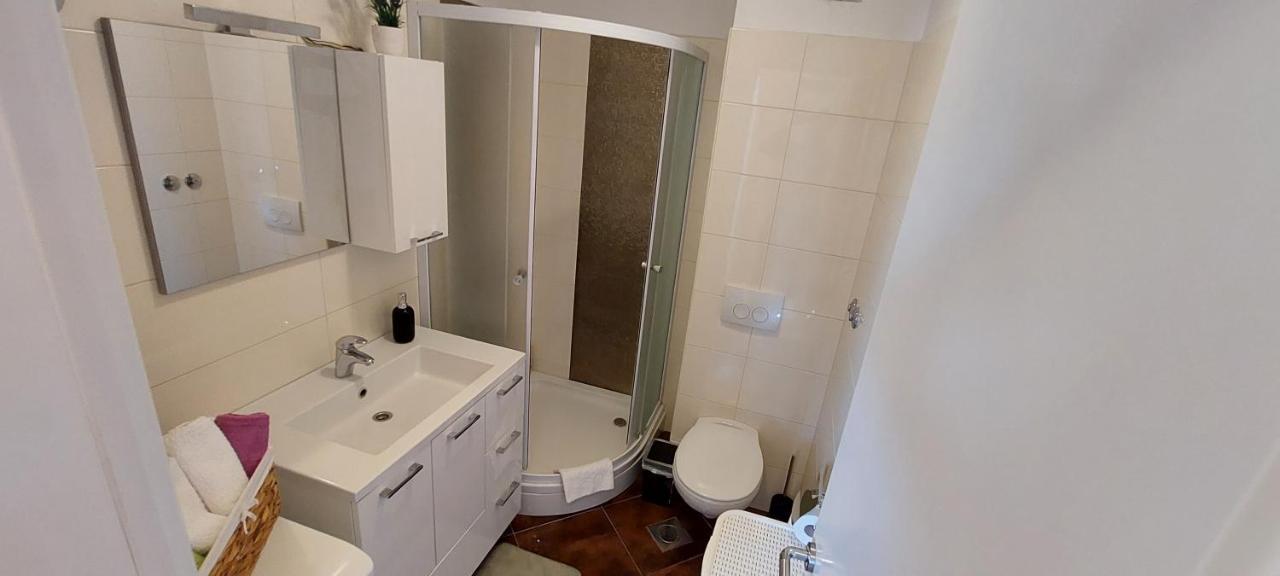 Cozy Apartment With Free Private Parking Split Extérieur photo